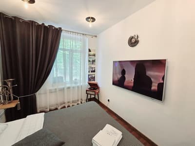 S12 Music studio apartment