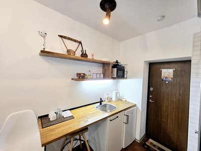 S12 Music studio apartment