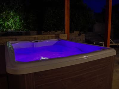 Pizzuta con vasca idromassaggio