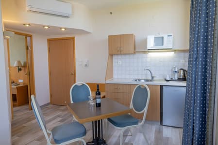 411 Suite with Sea View