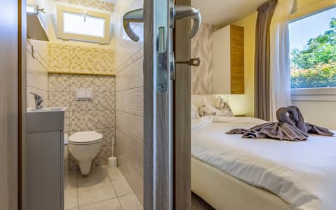 Luxury Mobile Home [1]