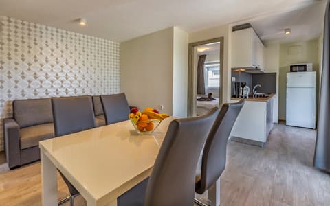 Luxury Mobile Home [2]