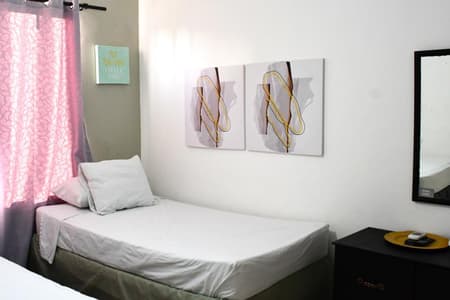 R14- Comfort Triple Room 1QB -1TB-Pool View