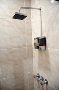 R14- Comfort Triple Room 1QB -1TB-Pool View