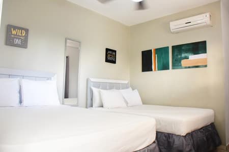 R15- Comfort  Family Room -2 QB-Pool View-City View