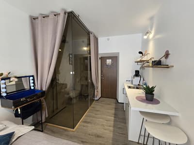 S14 Foto studio with balcony