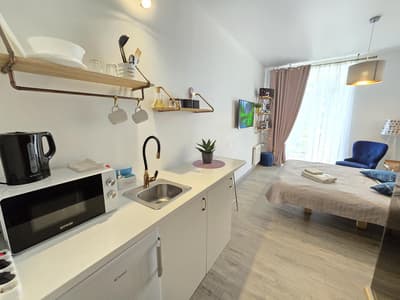 S14 Foto studio with balcony