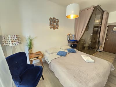 S14 Foto studio with balcony