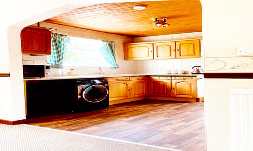 Melrose One, "for a cosy stay close to the university"