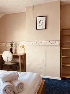 Melrose Two, "for a cosy stay close to the university"