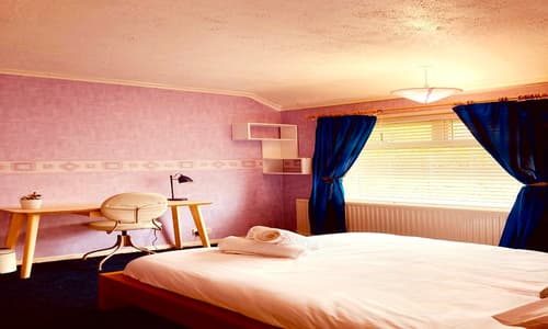 Melrose Three, "for a cosy stay close to the university"