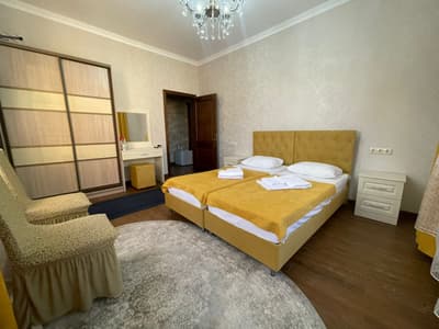 ГД "Роза Кавказа" №1 Двухкомнатный черырехместный номер 2-й этаж