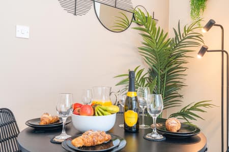 'Afton', 'for a trendy stay close to the city'