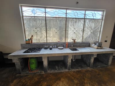 Hiliki House in the village