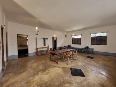 Hiliki House in the village