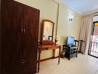 109 LI PO DELUXE TWIN BALCONY