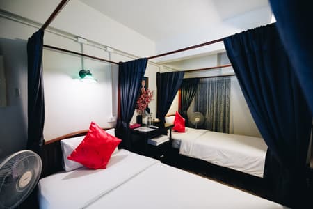 Twin Room with Shared Bathroom