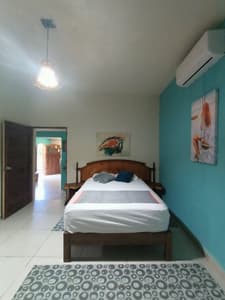 Caballito de Mar · Habitación privada con baño, cerca playa la punta Brisas de Zicatela
