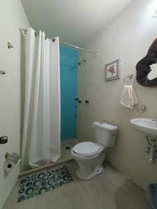 Caballito de Mar · Habitación privada con baño, cerca playa la punta Brisas de Zicatela