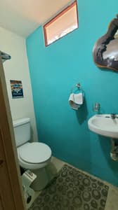 Delfín · Habitación privada con baño, cerca playa la punta Brisas de Zicatela