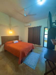 Aircon #1 Studio Apartment cerca La Zicatela