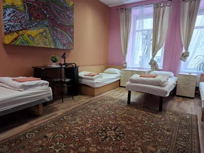 ( 1 ) One Bed in 5 female dorm