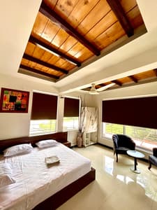 King Room with Balcony (Central)