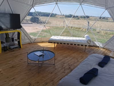 5 Star Dome Hottub Firepit BBQ