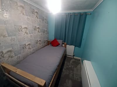 The Rushdon 4 - Single