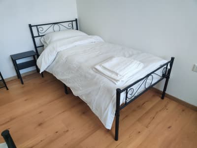 Triple room with shared bathroom