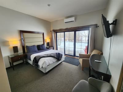 Standard Room Lakeside Balcony