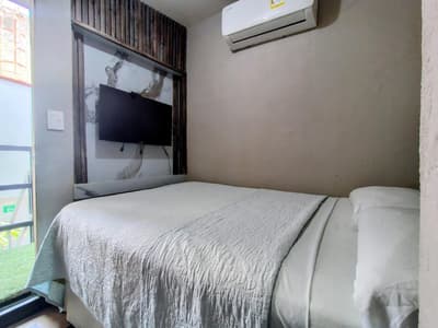 Rent the Entire La Antigua Cápsula Hostel in Getsemaní, Cartagena- Alquila el Hostal La Antigua Cápsula Completo