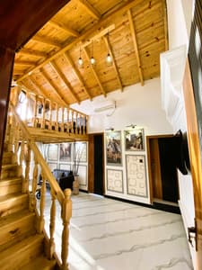 Chalet (Skyline Cabin)