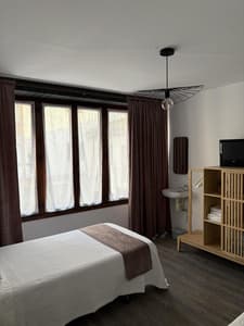 3- Doble con baño compartido