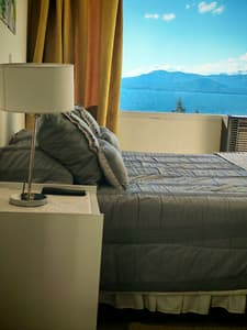 D5 - Estudio céntrico con vista al lago