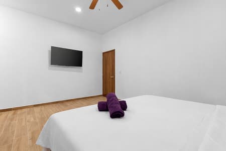 Casa Nacho Hotel, 2-Bedroom, 1-bath, Pool, Second Floor