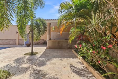 Oasis Grande Villa Nacho 4 bedrooms Private Pool