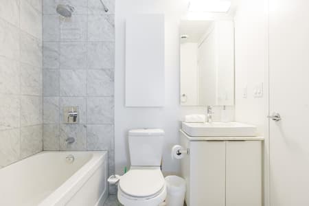 1312- 1BDR, 2 bed, 1 bath Across Scotibank Arena with parking