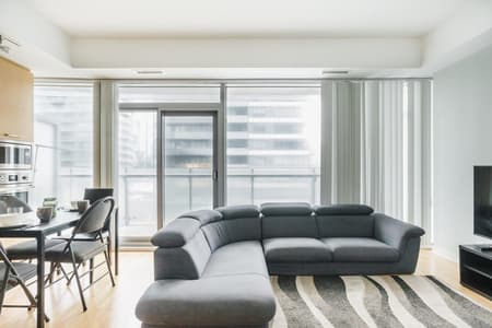 1312- 1BDR, 2 bed, 1 bath Across Scotibank Arena with parking