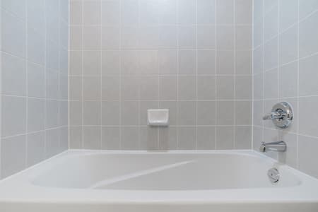 714- 2-Bdr, 3 Beds, 2 Bath by Scotiabank Arena, with Parking