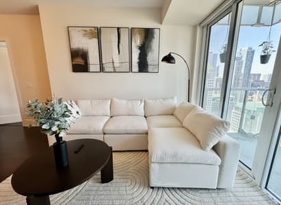 2612 - Bright Downtown Toronto Condo with Balcony