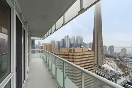 2710 - Elegant two-bedroom condo close to the CN Tower