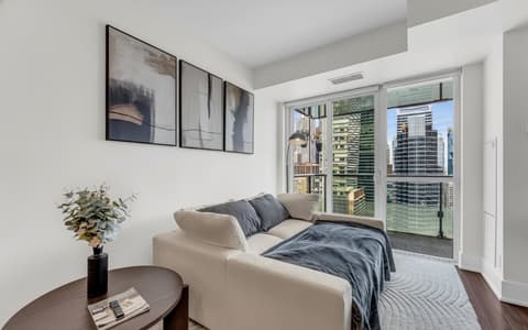 3308 - Grand 2-bedroom with views of the CN Tower