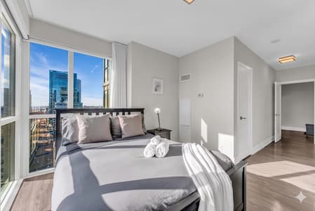 3103-Luxe 3BR Condo CN Tower W/Parking