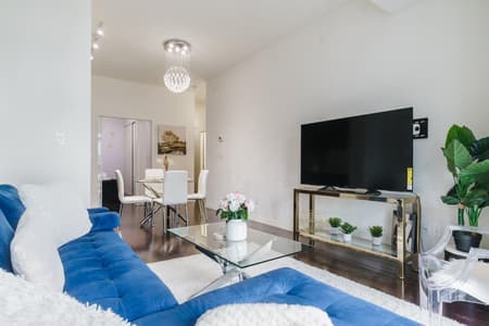 4105-Stylish Downtown Toronto Condo w/ Balcony