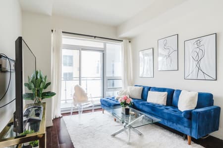 4105-Stylish Downtown Toronto Condo w/ Balcony