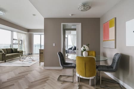 5708 - Billion Condo with CN Tower View
