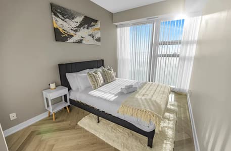 5903 - Luxe 3BR Condo CN Tower W/Parking