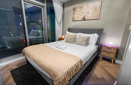 5903 - Luxe 3BR Condo CN Tower W/Parking
