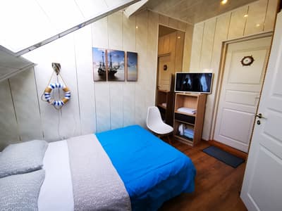 M6B Meridian studio with Sauna